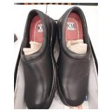 APPEARS NEW - Kingston McKnight KM1700-M Professional Clogs Black Size 11  - Retail: $75
