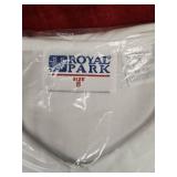 New Royal Park White Button-Up Shirt Size 8