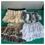 Womenâs Medium Mixed Pattern Skirt Collection