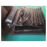 Vintage Remington Model Seven Noiseless Typewriter with Case