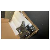 IWORKBOARD Full Motion TV Monitor Wall Mount Bracket for Most 13-32 Inch LED LCD Flat Curved Screen, 360° Rotation Swivel Tilt Extension?Adjustable Articulating Arms, Max VESA 100x100mm up to 33lbs