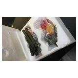 Capoda 2 Pack Solar Lights Decorative Garden Outdoor , Red Cardinal Bird Stakes for Pathway Yard Lawn, Waterproof Resin Figurine Memorial Sympathy Gifts for Mom Women, Cemetery Grave Decorations