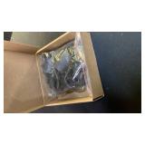 uxcell Wire Shelf Clips 1.5 Inch Wire Shelving Lock Clips Plastic for Wire Shelving System, 16 Pcs