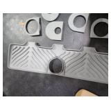 Hexola Silicone Faucet Splash Guard - 5°Slope Kitchen Sink Splash Guard, 17.8*5.2*0.8 Inch Faucet Mat for Kitchen Sink with 5 Sizes of Rubber Rings, Silicone Sink Mat for Kitchen Bathroom (Light Gray