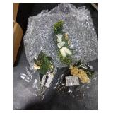 Suncalla 5 Pcs Bridal Baby Breath Hair Pins and Comb Sage Green Wedding Hair Accessories Hydrangea Eucalyptus Dried Flower for Bridesmaids Women Girls