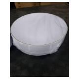 Nervure Gold Plastic Plates - 10.25 inch Gold Dinner Plates - Heavyweight White and Gold Disposable Plates Ideal for Wedding & Party