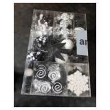 Shatterproof Christmas Ball Ornaments Set, 130 Pack Christmas Tree Decorations, Assorted Hanging Christmas Balls Bulk for Holiday Indoor Outdoor Xmas Party Decor (130 Black)