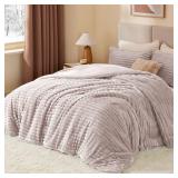 BEDELITE Fleece Queen Comforter Set -Super Soft & Warm Fluffy Lotus Pink Bedding, Luxury Fuzzy Heavy Bed Set for Winter with 2 Pillow Cases