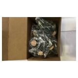 Waipfaru Christmas Decorations, Bottle Brush Christmas Trees, 21 Pcs Mini Christmas Tree Table Decor, Miniature Pine Trees for Xmas Tabletop Crafts Indoor Decor (Green & Sliver)