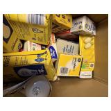 Box of misc. light bulbs -- DR