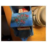 SMALL COLLECTIIBLES, CAST IRON, TRIVET, MISC...............DR