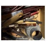 KITCHEN UTENSILS AND ROLLLING PIN/ .................DR