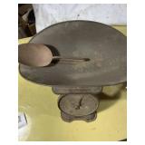 COLUMBIA FAMILY SCALES / METAL SCOOP................GAR