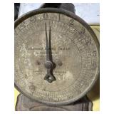 COLUMBIA FAMILY SCALES / METAL SCOOP................GAR