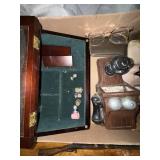 Spectacles, thimbles, misc. -- GAR