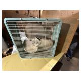 Vintage 20" Breeze Box fan (metal) - GAR