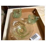 URANIUM DEPRESSION GLASS SUGAR AND CREAMER SET ...................KCHN