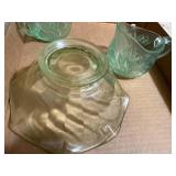 URANIUM DEPRESSION GLASS SUGAR AND CREAMER SET ...................KCHN
