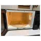KENMORE MICROWAVE...............................KCHN