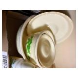 OVEN SERVE DISHES, HOMER LAUGHLIN, CREAM AND SUGAR SET......KTCH