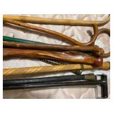 Canes & foot walkers (10 pieces),  4 foot walker -- NBD