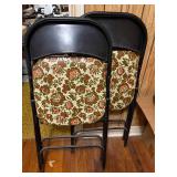 3 Samsonite folding chairs & folding table -- NBD