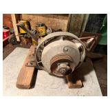 Antique Maytag engine -- SSH