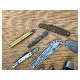 MISCELLANEOUS POCKET KNIVES IN TIN