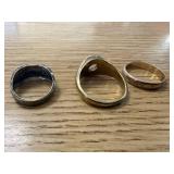 STERLING RING 4.65 GRAMS, 18KT FILLED RING (7.72 GRAMS)& 1OKT GOLD FILLED RING (2.35 GRAMS)