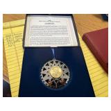 2000 US MINT HOLIDAY ORNAMENT GOLDEN DOLLAR SACAGAWEA COIN