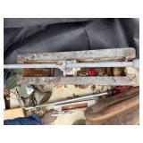 Hand crank press -- BY