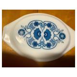 BLUE/WHITE PYREX BOWL WITH LID................DR