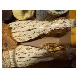 MISC GLASS DECOR AND FIGURINES.........................DR