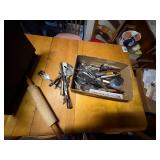 KITCHEN UTENSILS AND ROLLLING PIN/ .................DR