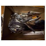 KITCHEN UTENSILS AND ROLLLING PIN/ .................DR