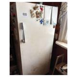 10.1 cu. ft. upright Admiral freezer (works) -- DR