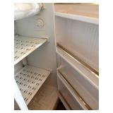10.1 cu. ft. upright Admiral freezer (works) -- DR