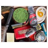 Shoe shine supplies -- DR