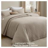 Bedsure Quilts Queen Size - Ultra Soft Queen Quilt Bedding for Modern Farmhouse Bedroom Decor, Lightweight All-Season Comforter, Taupe Bedspread Coverlet 90x96 Inch
