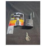 Master Lock Magnum Heavy Duty Outdoor Padlock with Key, Weather Resistant Body and Cut Resistant Shackle make Lock Perfect for Fences, Gates, Sheds, M115XDLF