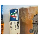 Italeri M-109 E4/G/A1/A2 Self-Propelled Gun Model Kit Collectors Item