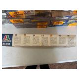 Italeri M-109 E4/G/A1/A2 Self-Propelled Gun Model Kit Collectors Item