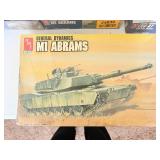 Factory Sealed AMT ERTL General Dynamics M1 Abrams Model Kit Collectors Item
