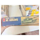 Factory Sealed AMT ERTL General Dynamics M1 Abrams Model Kit Collectors Item