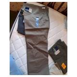Brand New with Tags Mens Khaki Pants Size 40x32