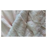 Pillowfort Pink Plush Throw Blanket