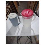 Tupperware Beverage Pitcher Set - Gray and Pink