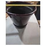 Large plastic Flower Pot with Burgundy Rim