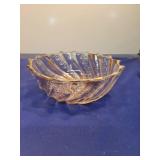Swirled Pattern Glass Serving Bowl