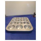 12-Cup Aluminum Muffin Pan